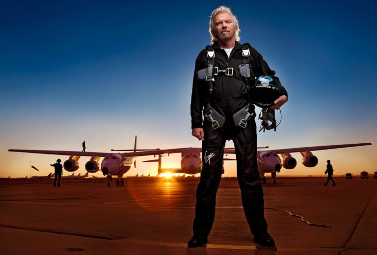 richard-branson-virgin-galactic-spaceshiptwo-crash